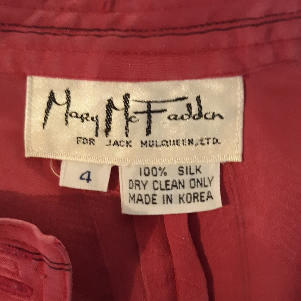 Mary McFadden silk chevron button down top sz 4 *K - Picture 6 of 6